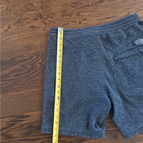 Volcom Charcoal Knit Shorts for men size Small with tie waist - Picture 9 of 9